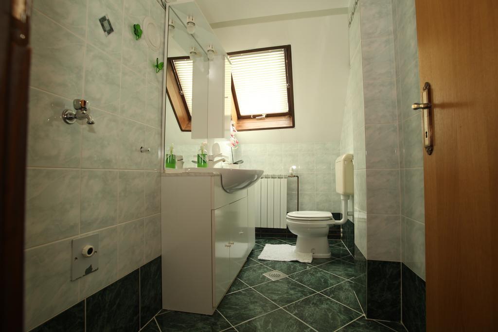 Rooms Markovic Otocac Phòng bức ảnh