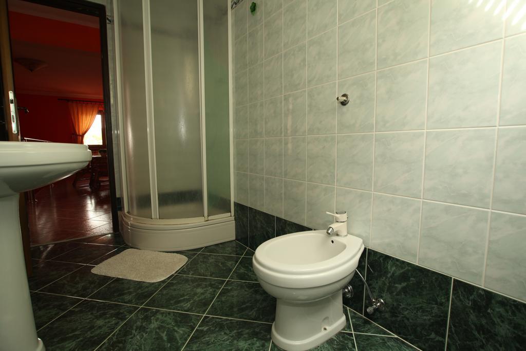 Rooms Markovic Otocac Phòng bức ảnh
